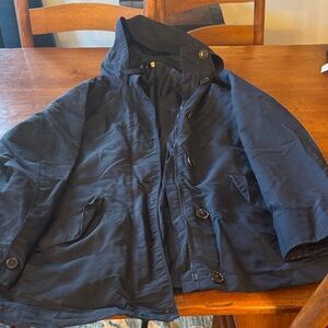 Absolutely beautiful lands and lightweight spring or fall jacket